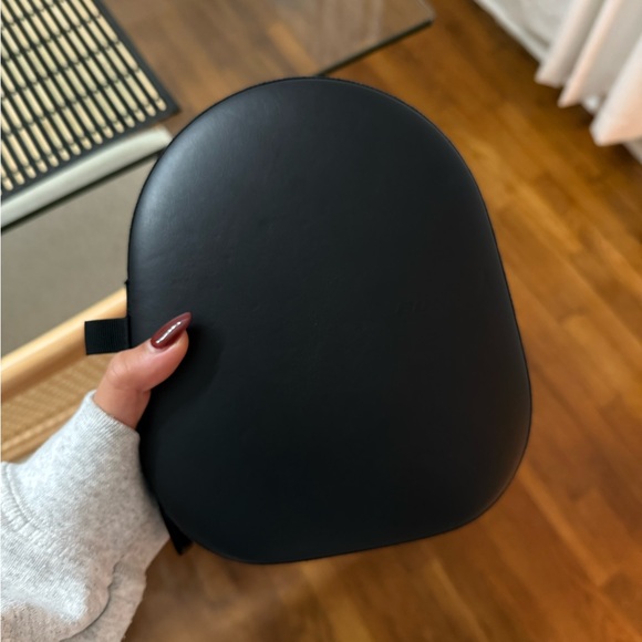 BOSE Noise Cancelling Bluetooth 700 headphones - Picture 5 of 5